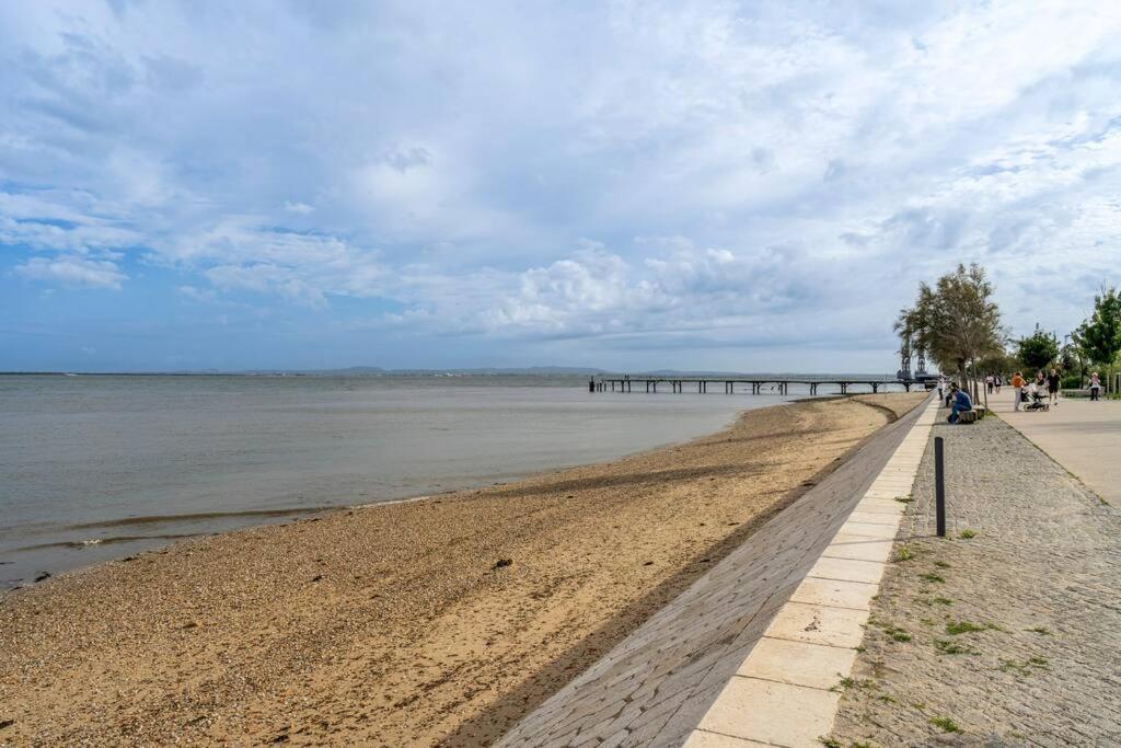 Loft Espacoso Com Vista Deslumbrante O Tejo